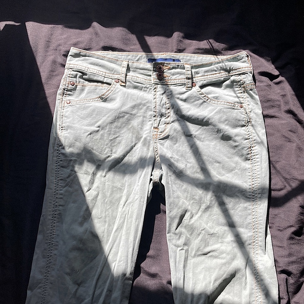 Light green Capris, size 6